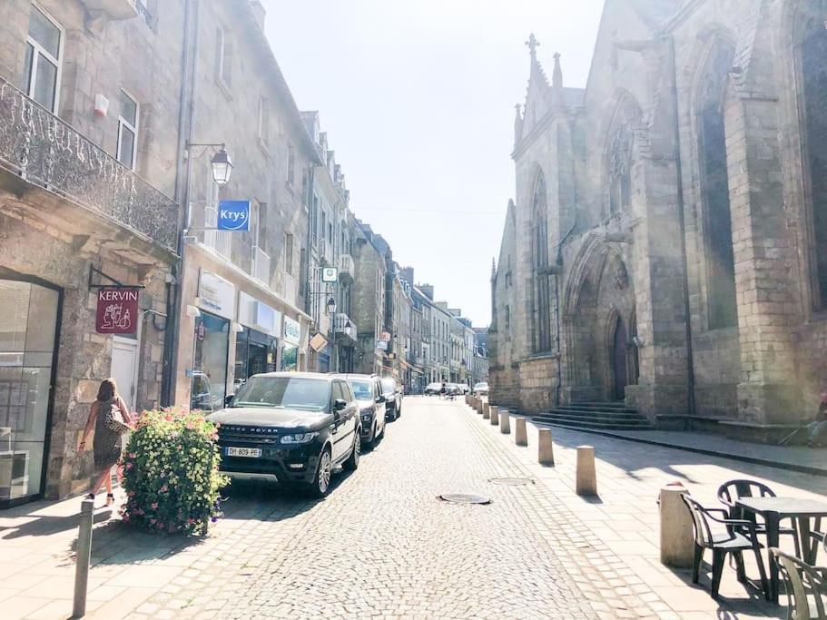 Nouveau ** Le Raffine Au Coeur De Guingamp ** Parking Exterior foto